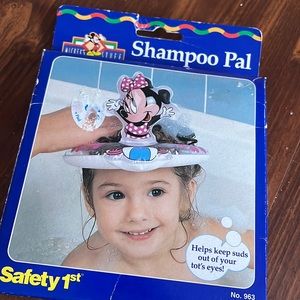 Vintage unopened minniemouse shampoo pal